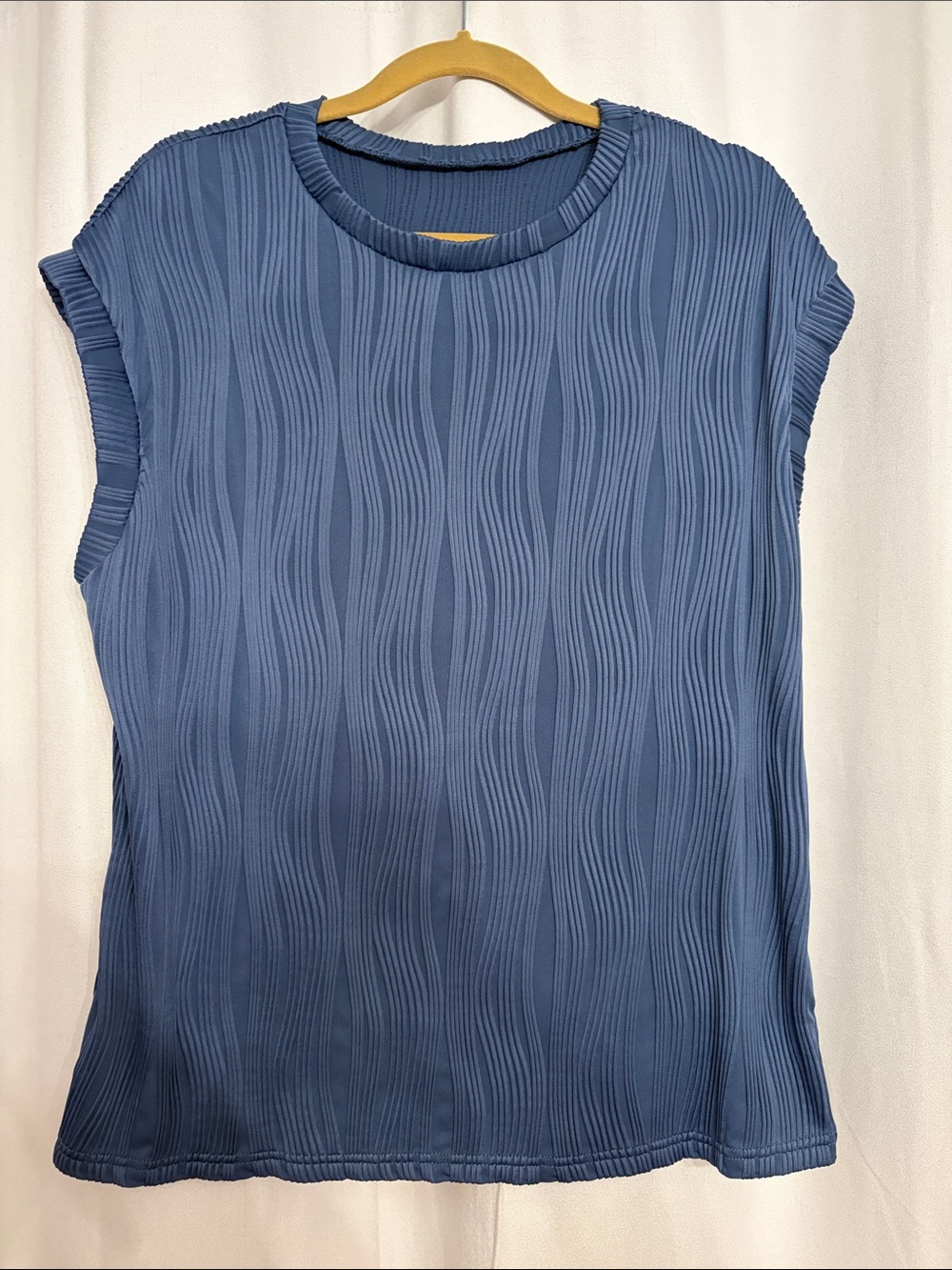 Amazon Dusty Blue Textured Cap-Sleeve Tank Top